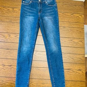 Tahari Jeans